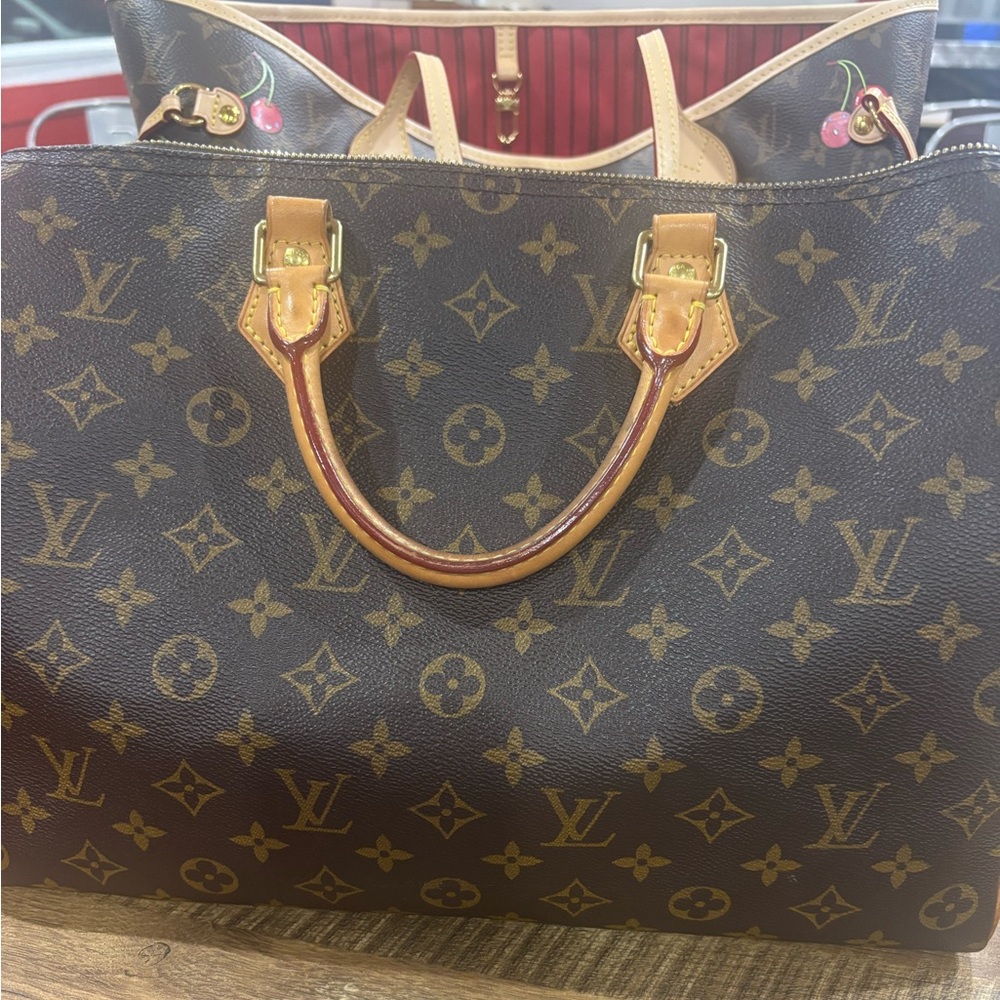 Louis Vuitton speedy 35